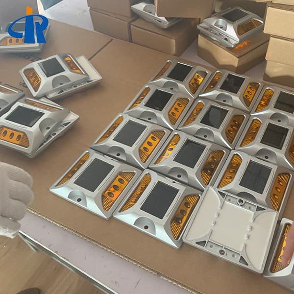 <h3>Red Solar Pavement Markers For Farm</h3>
